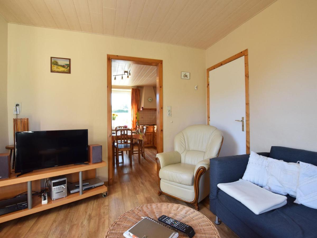 Cozy Holiday Home Near The Forest In Bovigny Gouvy Exterior photo